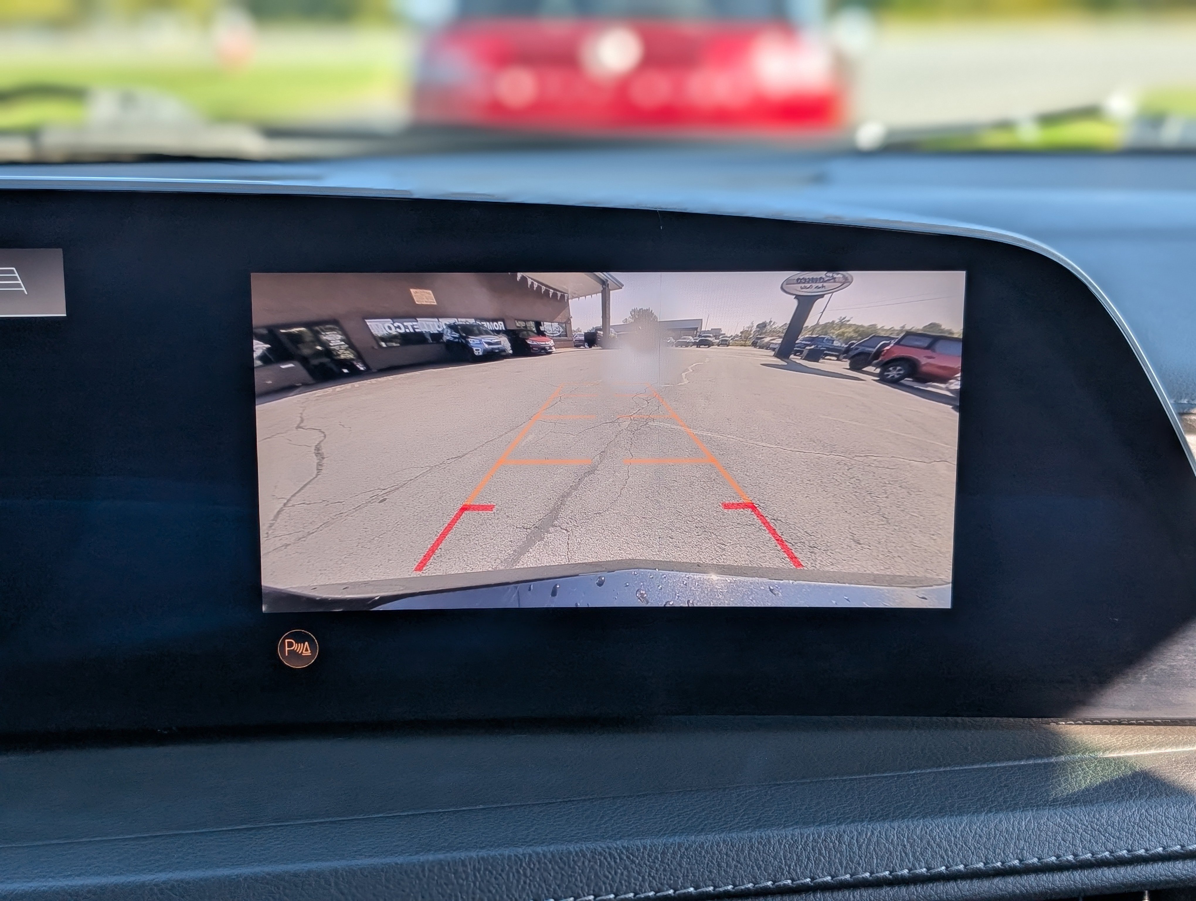 Used 2024 Cadillac XT4 Premium Luxury image 3