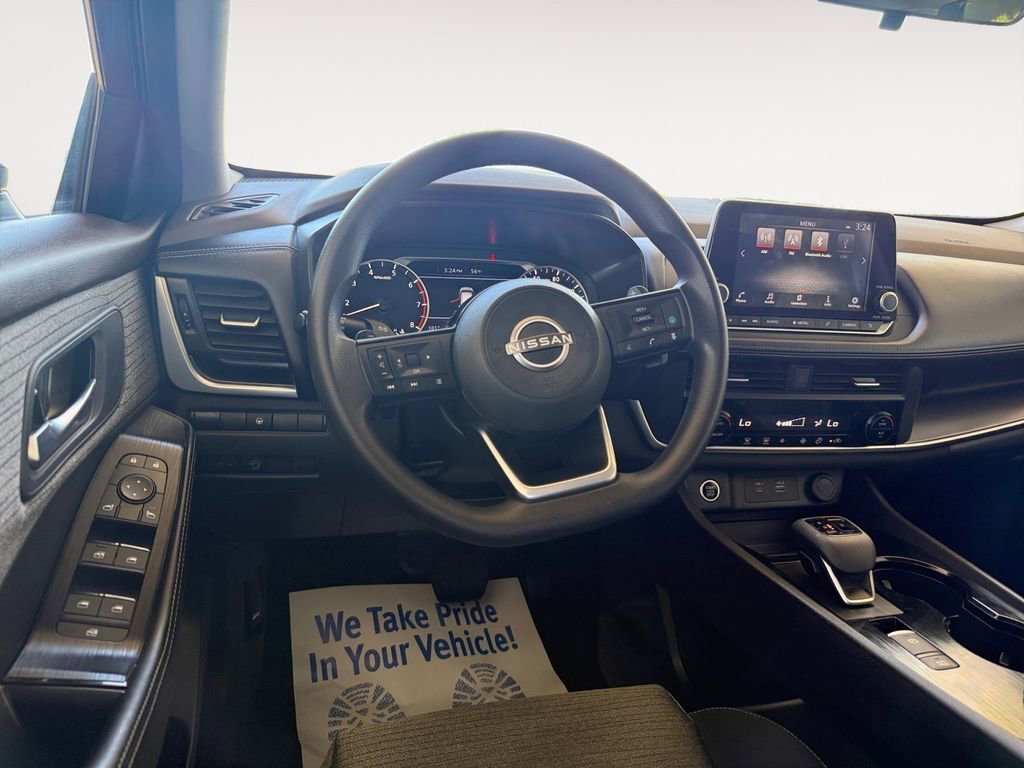 Used 2023 Nissan Rogue SV AWD/4WD image 12