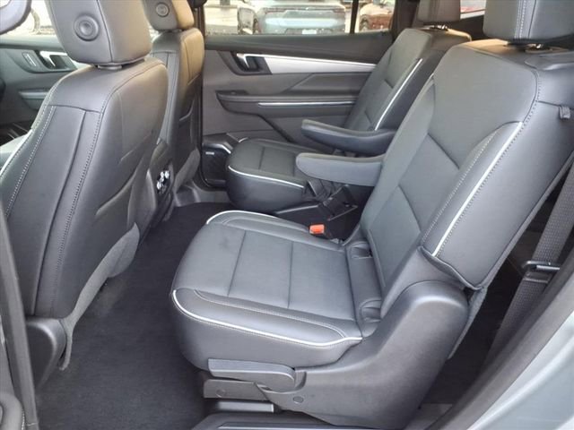 Used 2025 Buick Enclave Preferred image 7