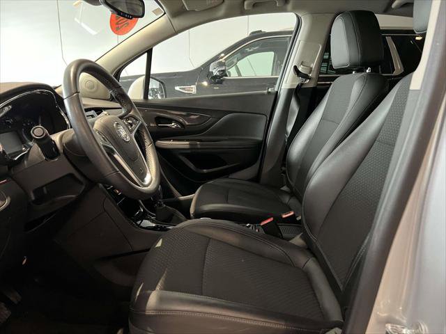 Used 2022 Buick Encore Preferred w/ Safety Package image 17