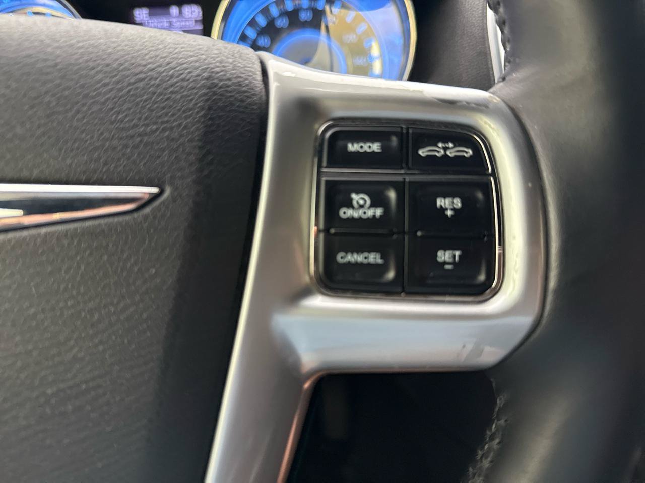 Used 2011 Chrysler 300 C w/ Sound Group RWD image 22