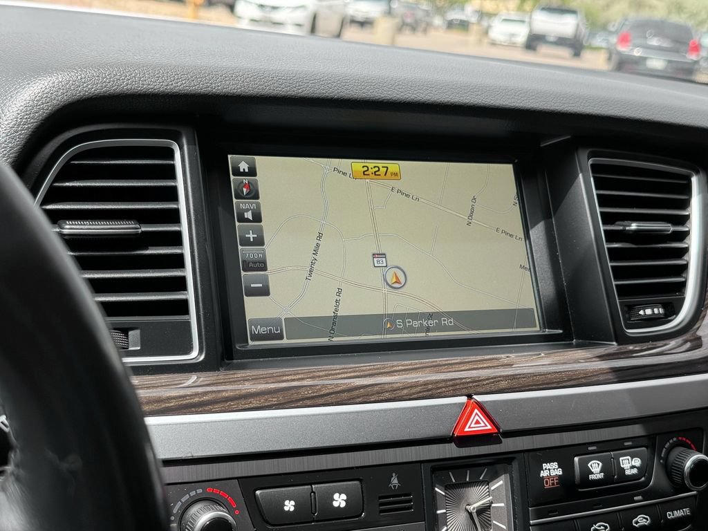 Used 2015 Hyundai Genesis 3.8 AWD/4WD image 20