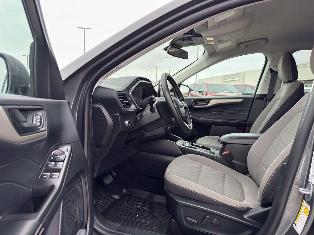 Used 2022 Ford Escape SE w/ Convenience Package image 12