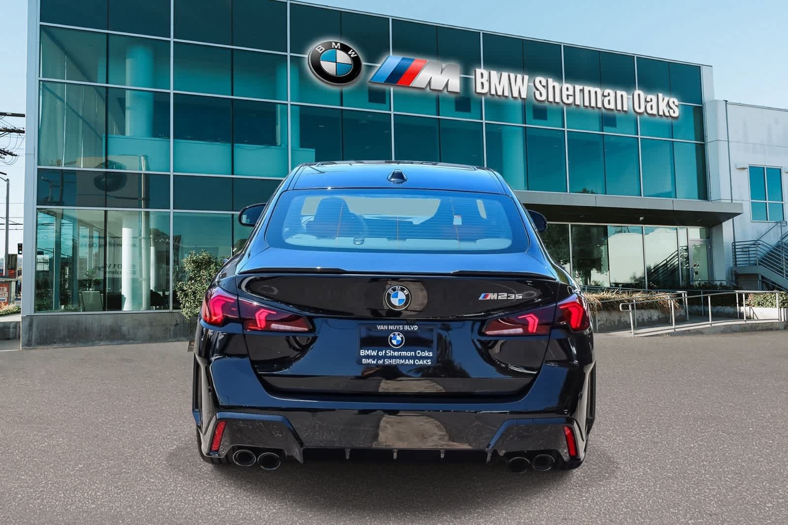 Used 2025 BMW M235i xDrive w/ Premium Package AWD/4WD image 5