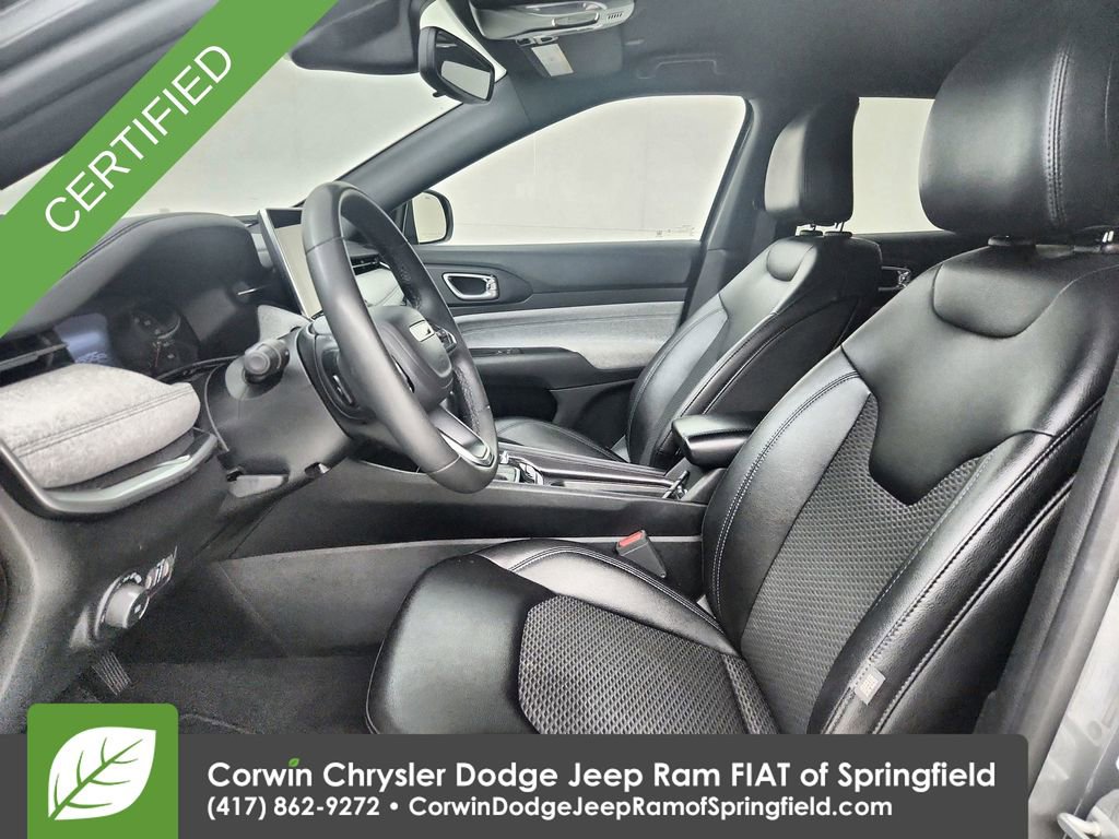 Certified 2024 Jeep Compass Latitude image 19