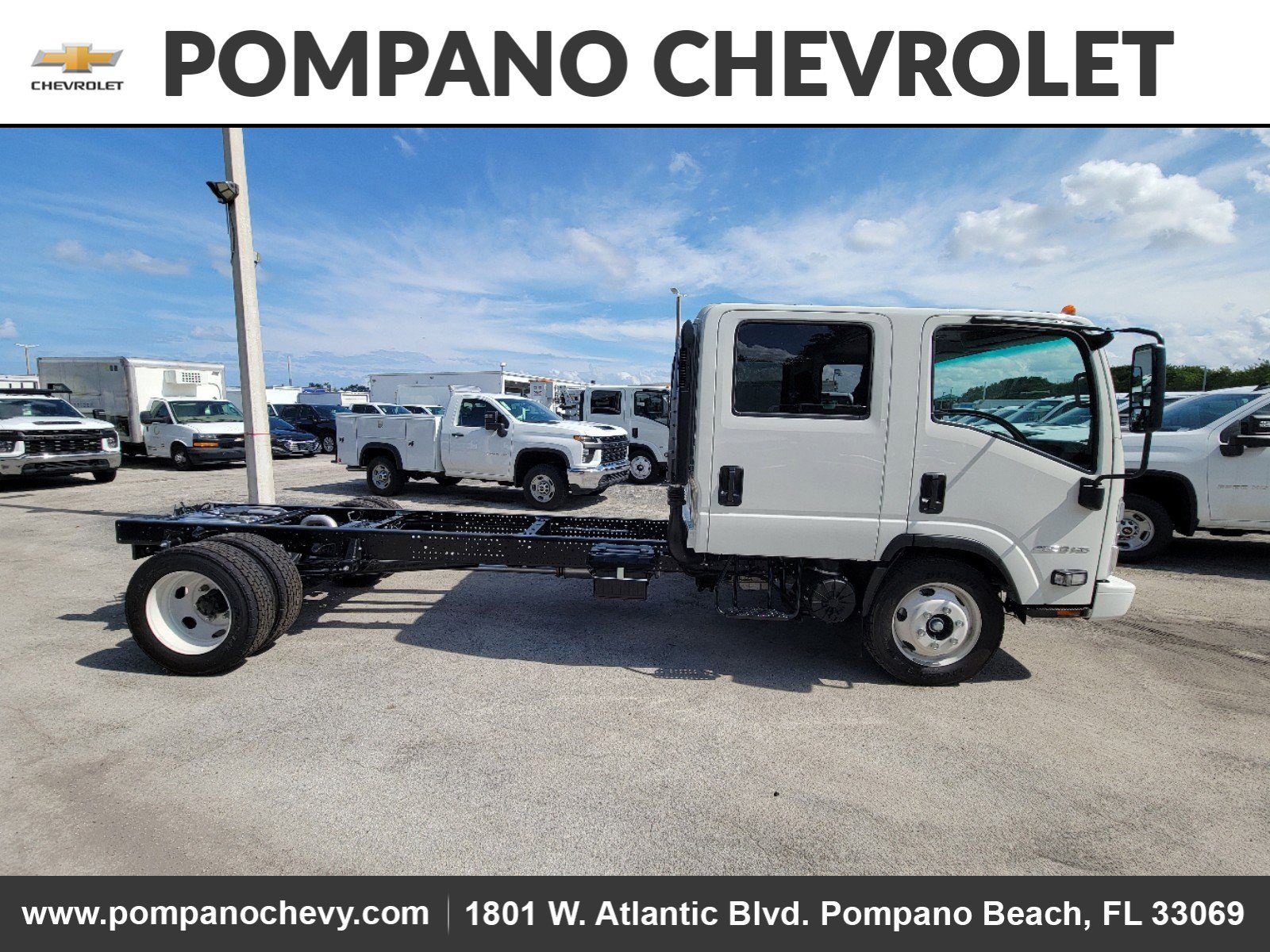 Used 2025 Chevrolet Low Cab Forward image 6
