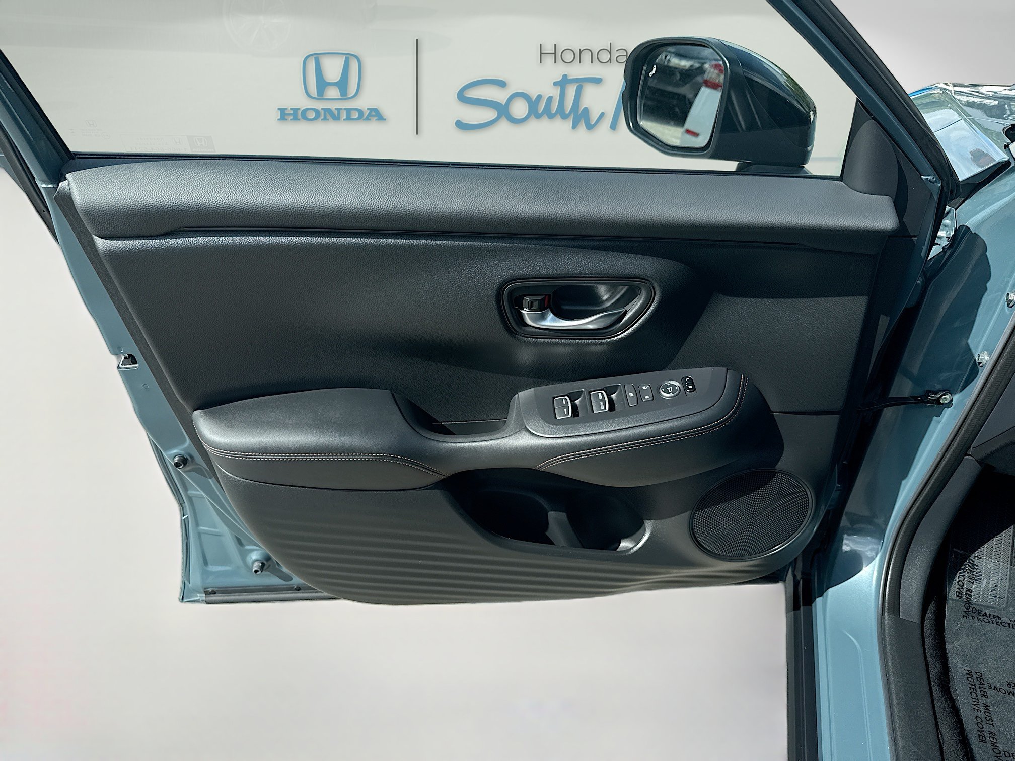 Certified 2025 Honda HR-V Sport image 19
