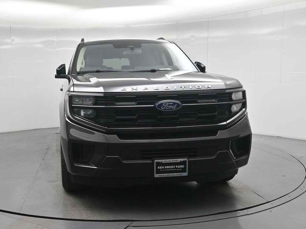 Certified 2025 Ford Expedition Active AWD/4WD image 54