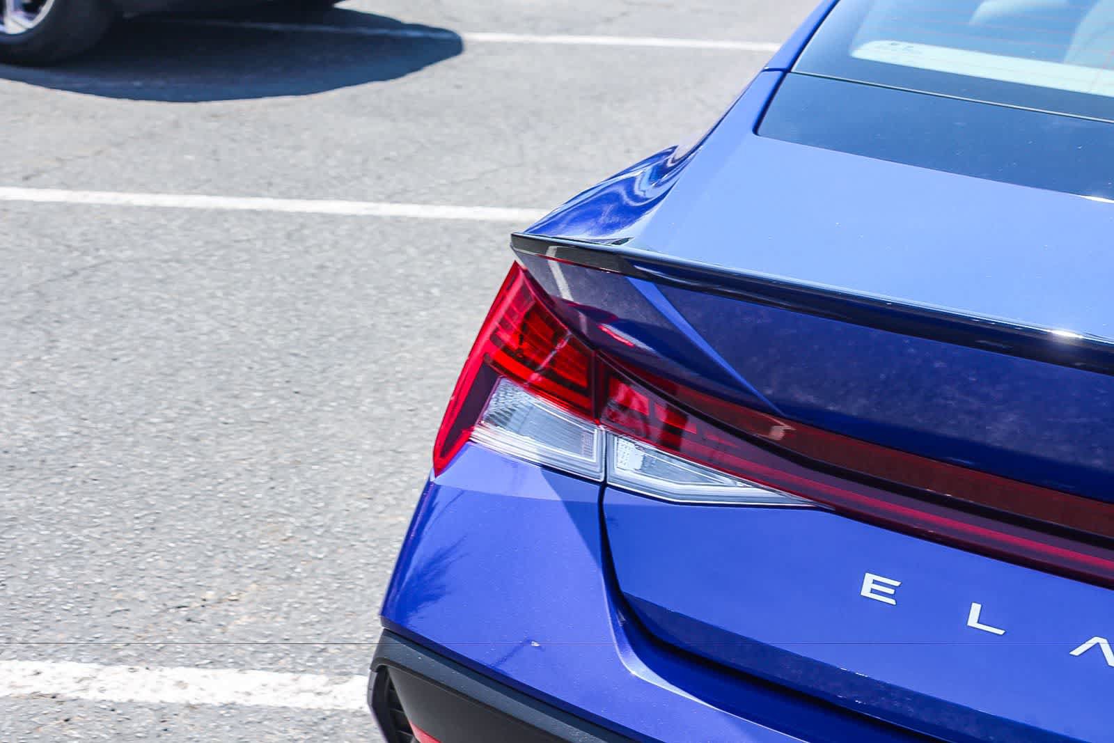 Certified 2025 Hyundai Elantra SEL FWD image 8
