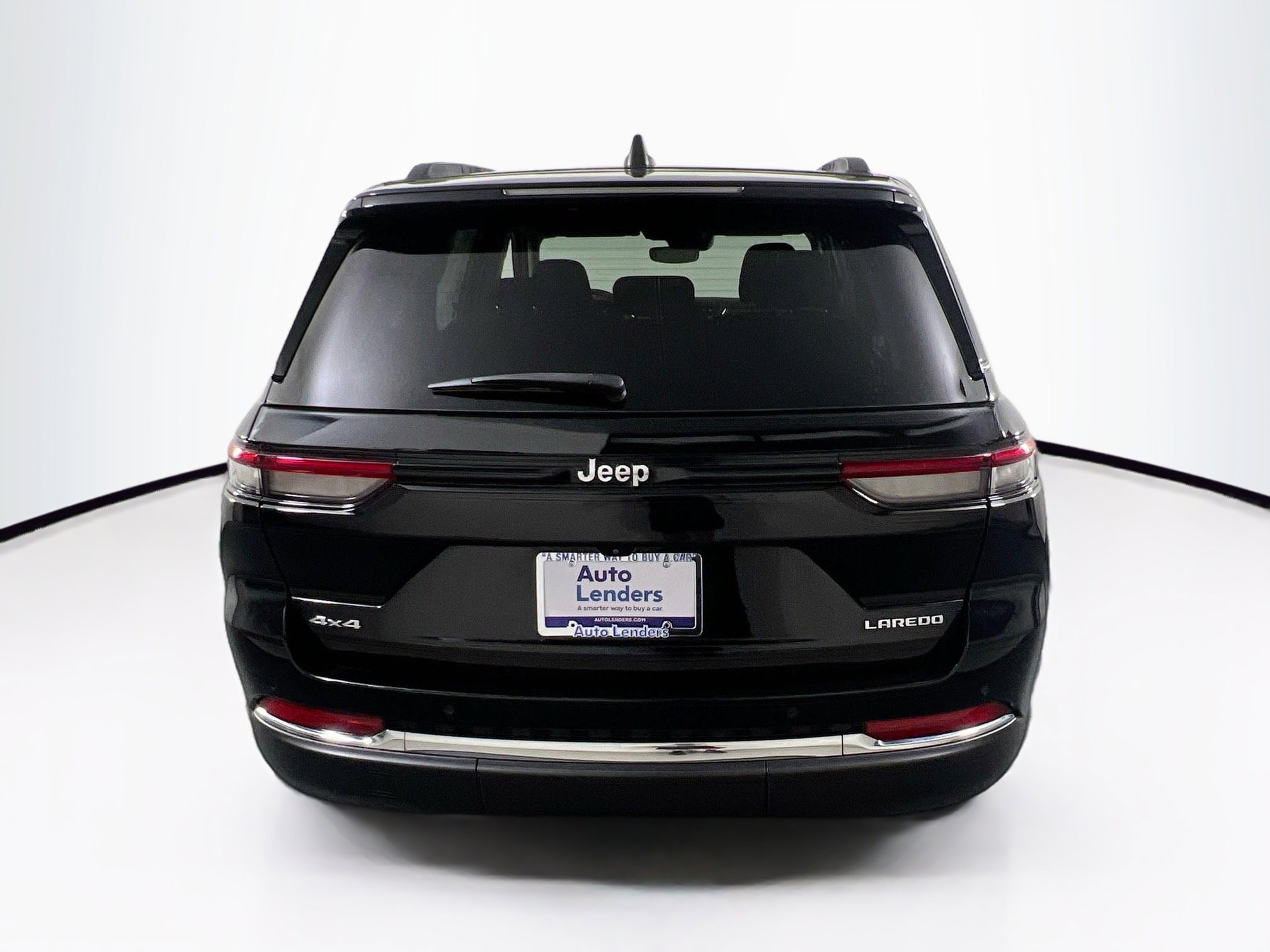 Used 2023 Jeep Grand Cherokee Laredo w/ Luxury Tech Group I AWD/4WD image 6