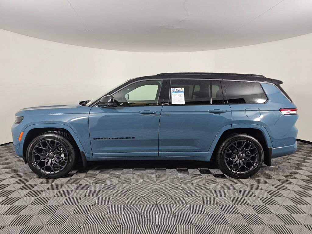 New 2026 Jeep Grand Cherokee L Summit AWD/4WD image 7