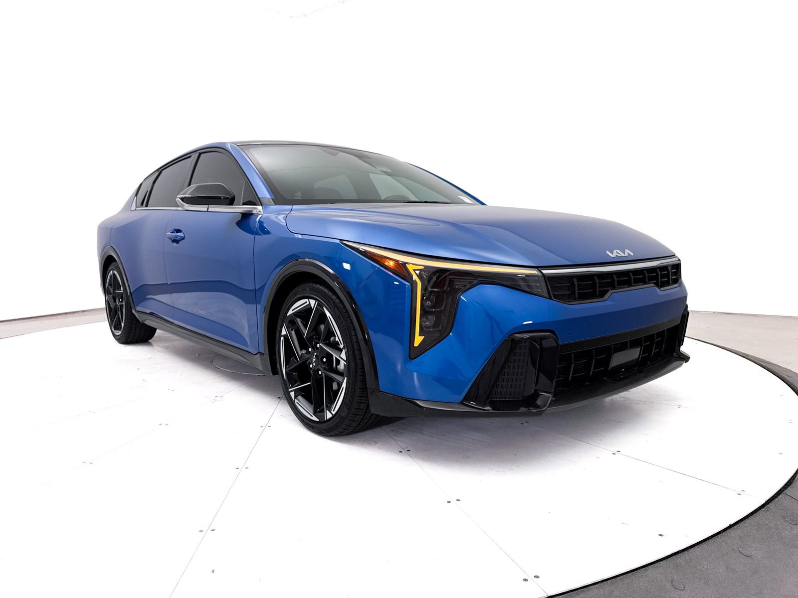 Certified 2025 Kia K4 GT-Line w/ GT-Line Premium Package FWD image 12