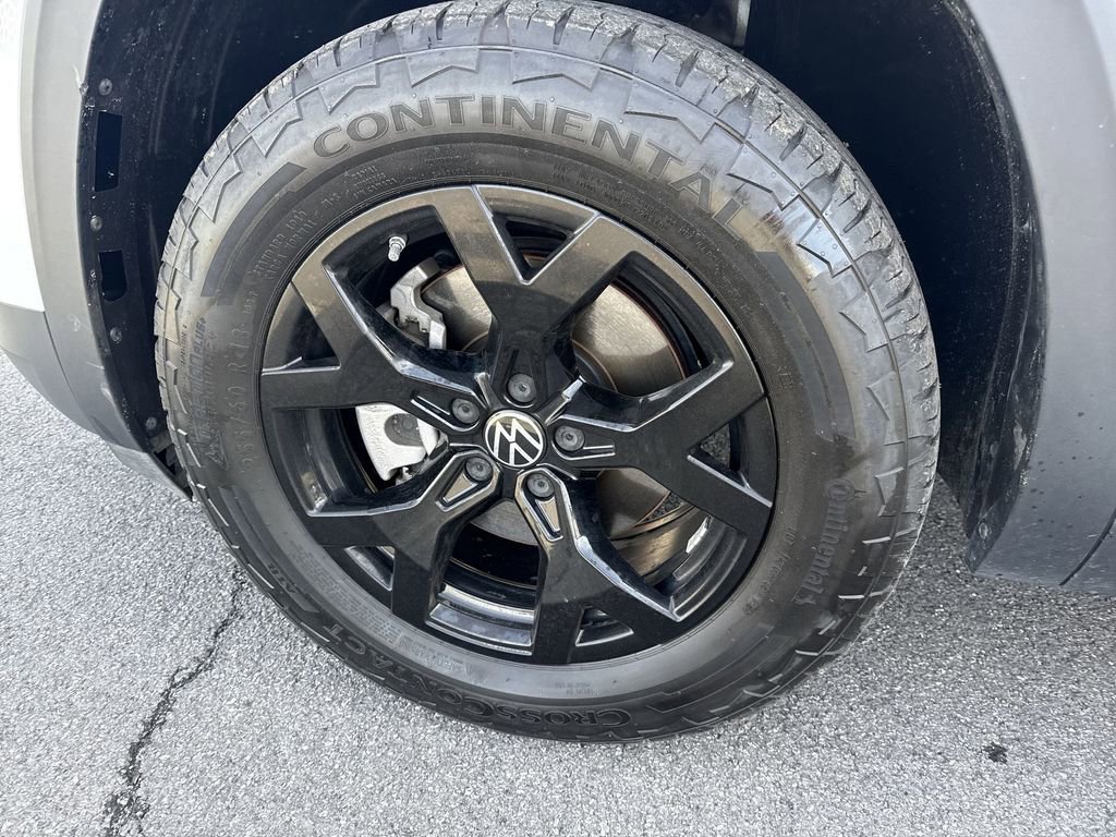 Certified 2024 Volkswagen Atlas Peak Edition SEL AWD/4WD image 8