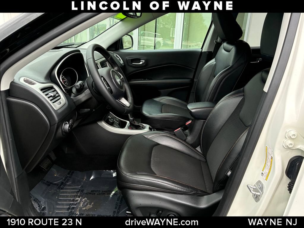 Used 2020 Jeep Compass Latitude w/ Popular Equipment Group AWD/4WD image 11