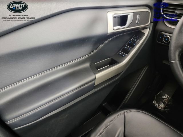 Used 2023 Ford Explorer XLT w/ Equipment Group 202A AWD/4WD image 33