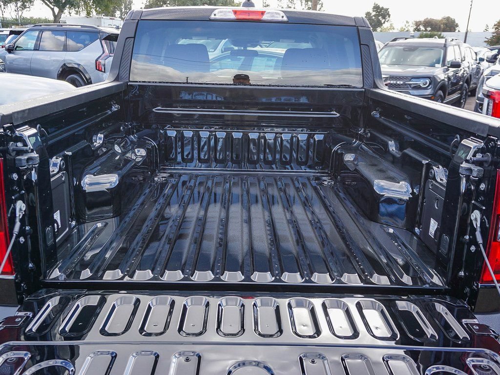 New 2026 Ford Maverick XLT w/ Black Appearance Package AWD/4WD image 24