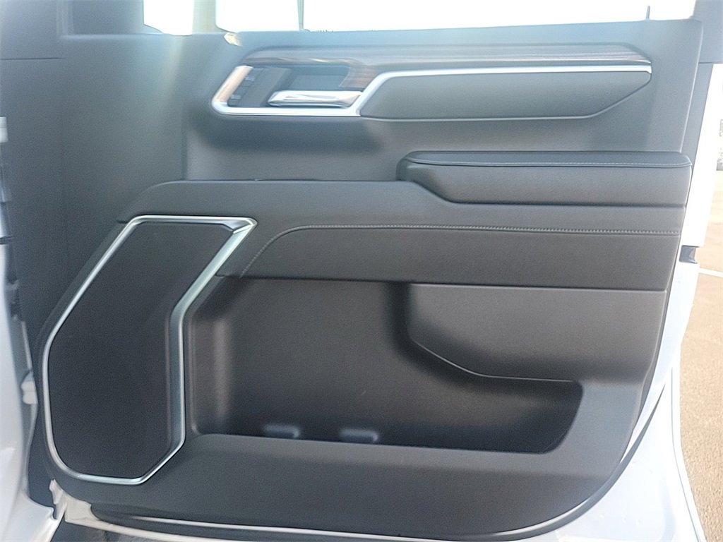 Used 2024 Chevrolet Silverado 2500 LT image 21