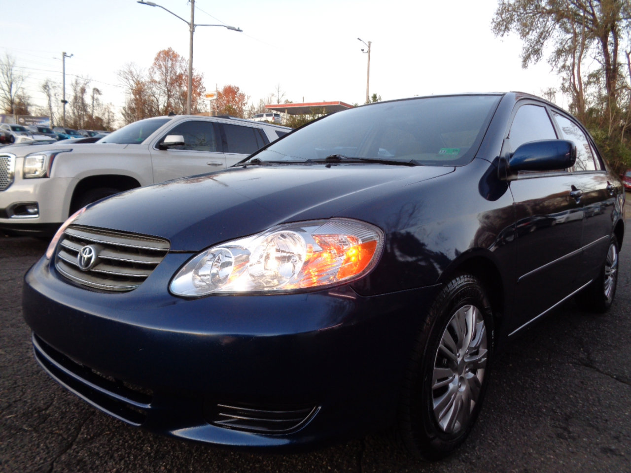 Used 2004 Toyota Corolla LE image 1