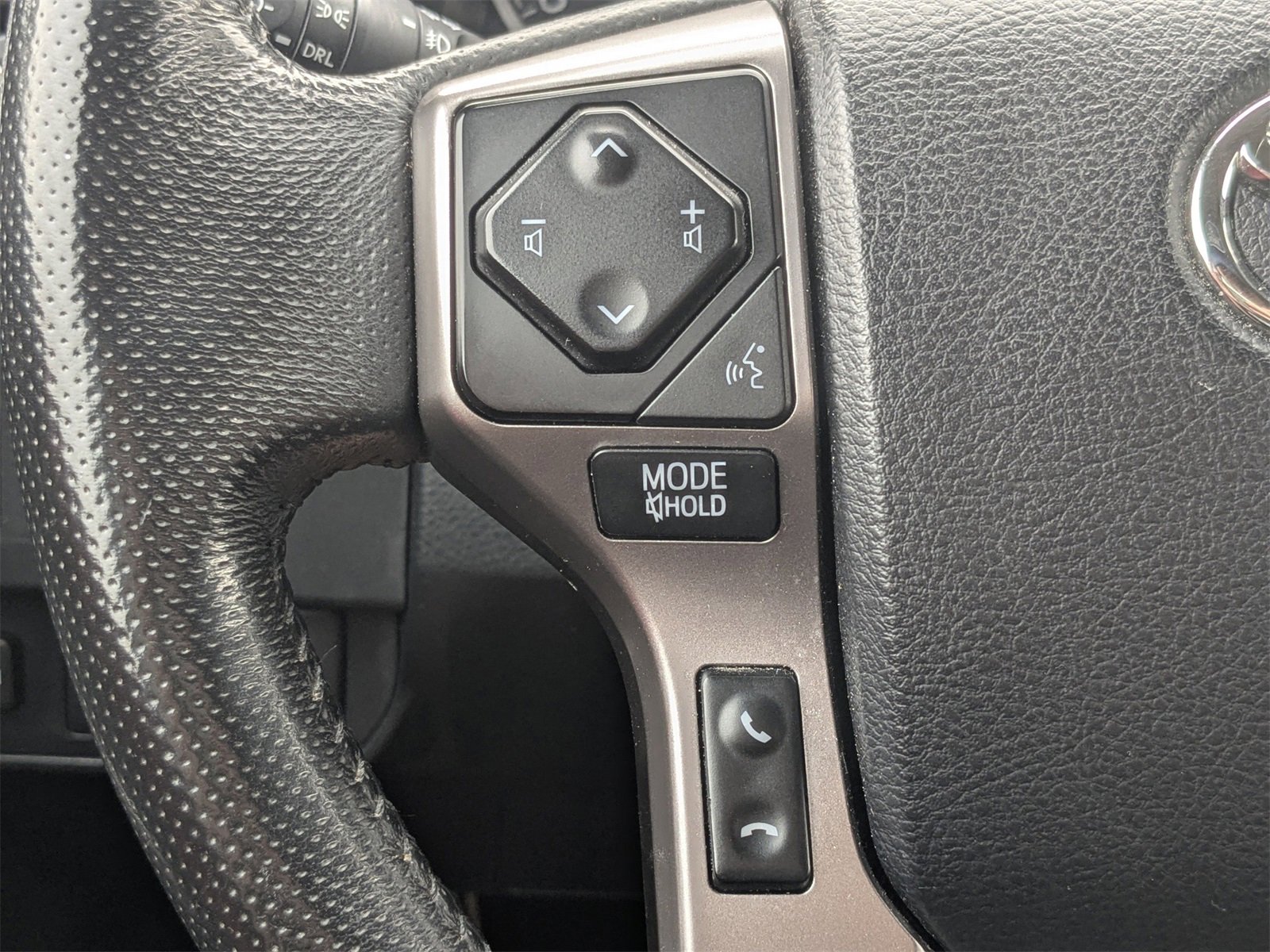 Used 2023 Toyota Tacoma image 31