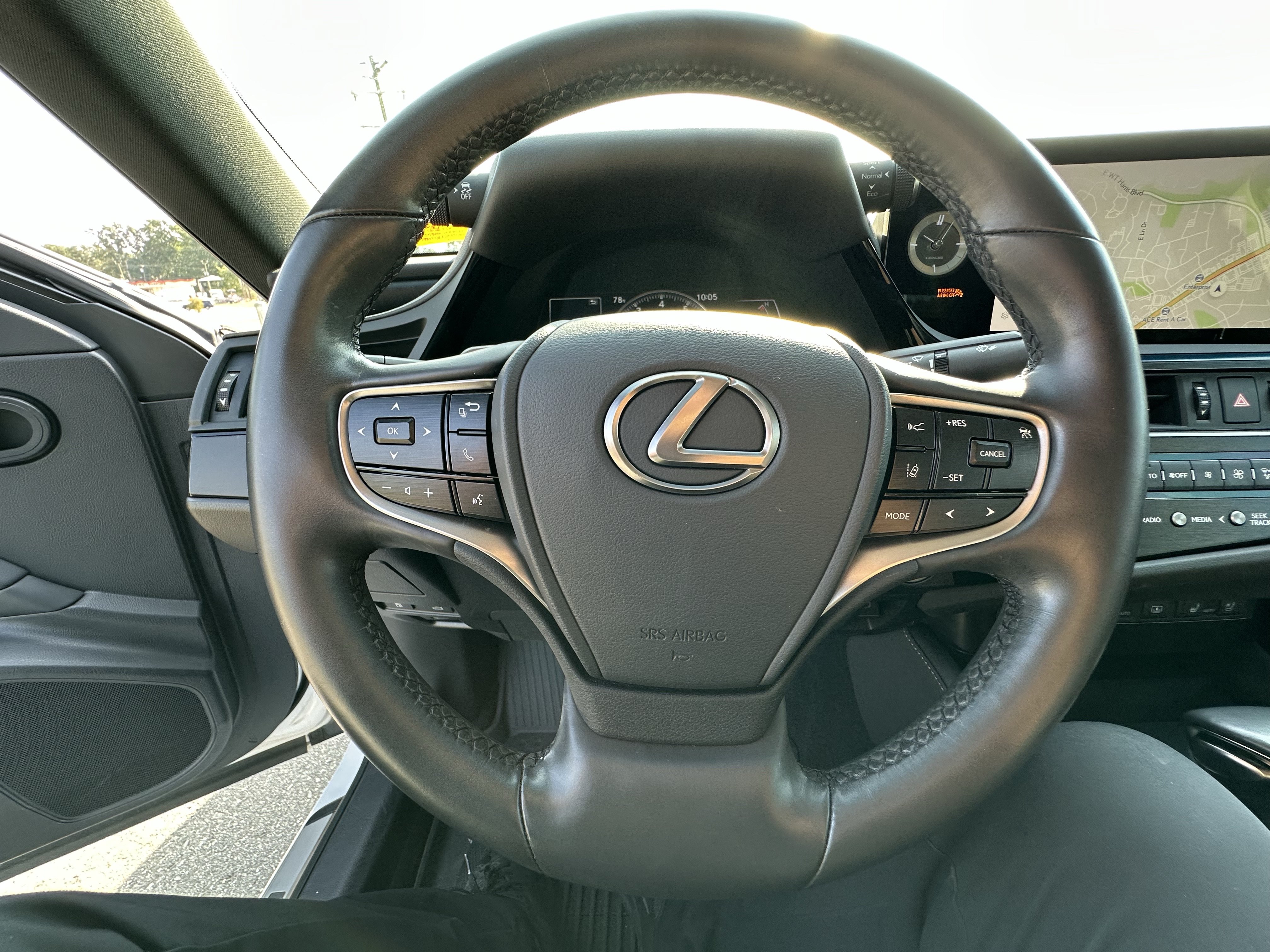 Used 2024 Lexus ES 350 w/ Premium Package FWD image 18