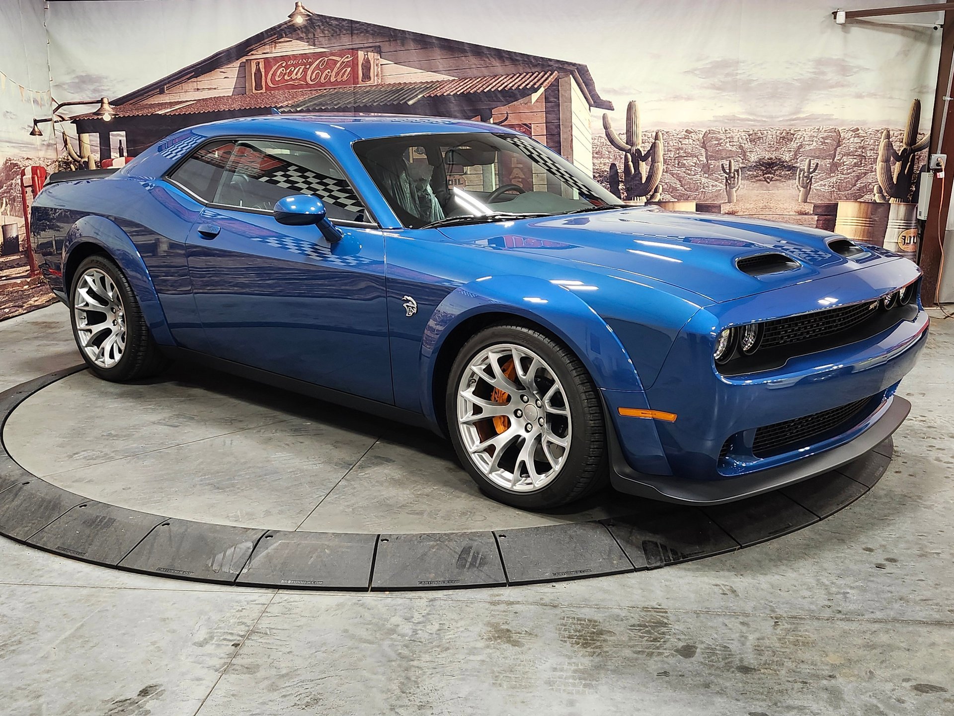 Used 2022 Dodge Challenger SRT Hellcat RWD image 1