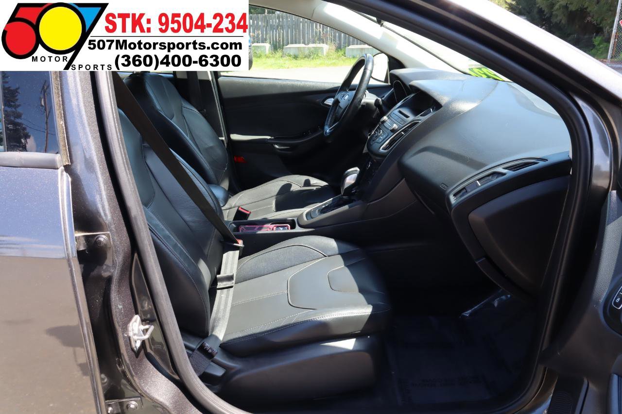 Used 2015 Ford Focus SE w/ Equipment Group 201A FWD image 21