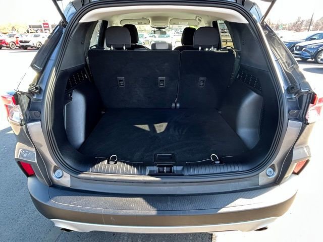Used 2022 Ford Escape SE image 8