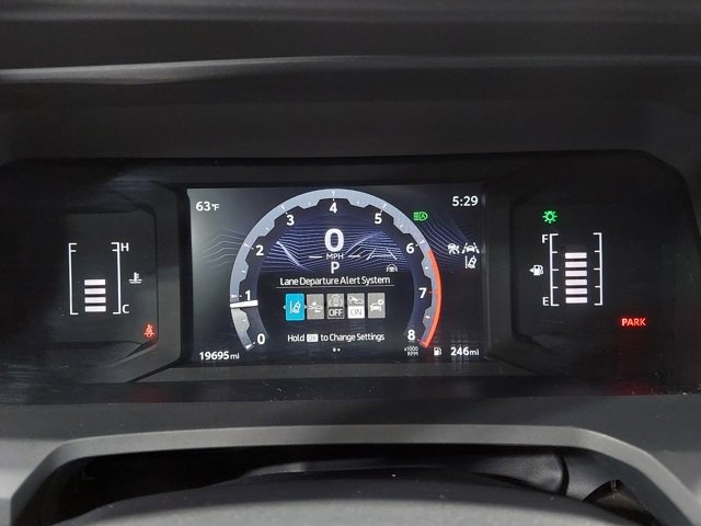 Used 2024 Toyota Tacoma SR image 19