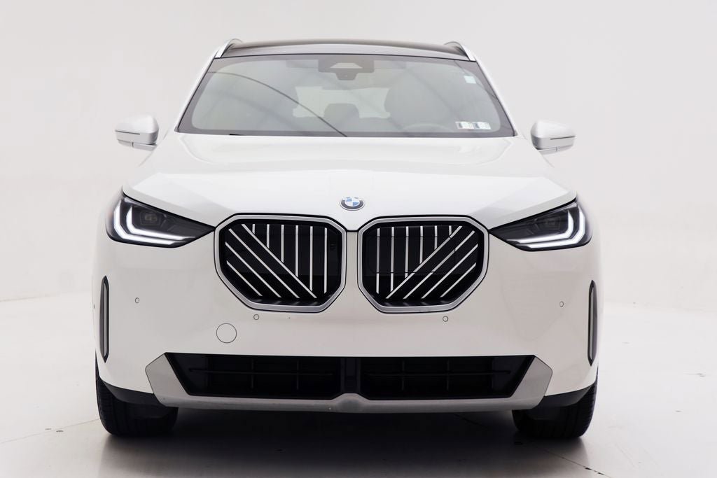 Used 2025 BMW X3 xDrive30i AWD/4WD image 4