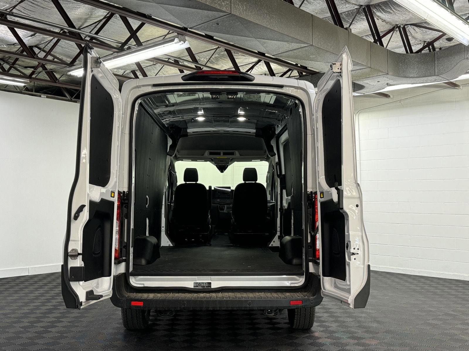 Used 2022 Ford E-Transit Medium Roof w/ Load Area Protection Package image 21