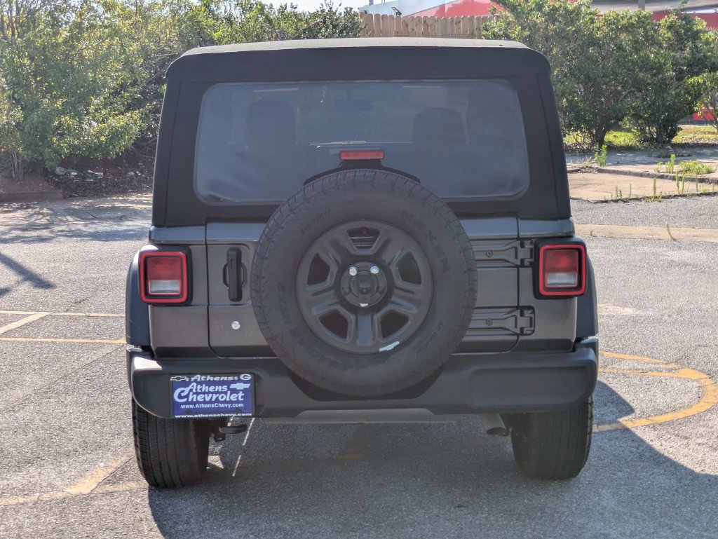Used 2024 Jeep Wrangler Sport AWD/4WD image 5