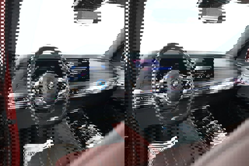 Used 2024 BMW i7 eDrive50 image 12