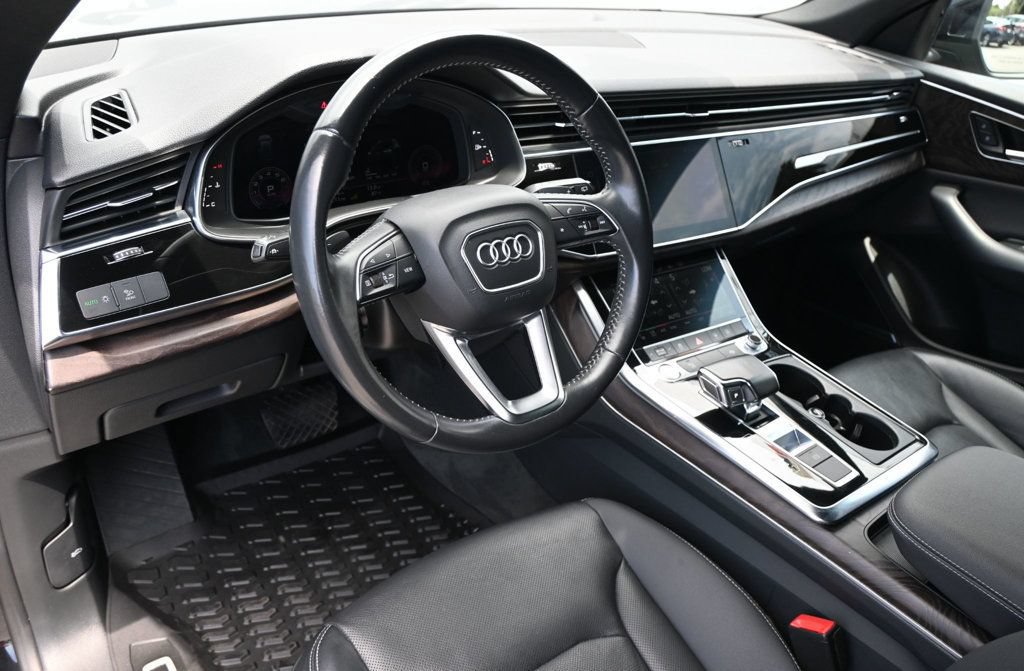Used 2020 Audi Q8 Premium Plus w/ Premium Plus Package AWD/4WD image 11