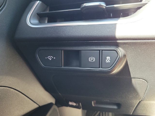 New 2026 Kia K4 FWD image 24