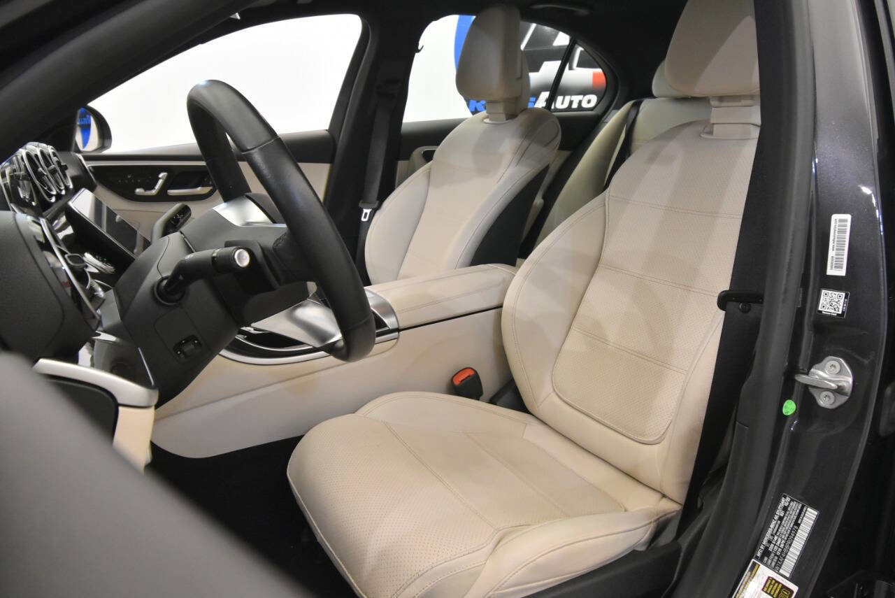 Used 2023 Mercedes-Benz C 300 4MATIC Sedan image 14