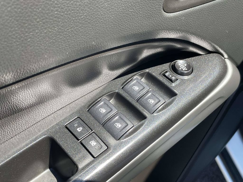 Used 2022 Chevrolet Colorado LT w/ LT Convenience Package AWD/4WD image 26