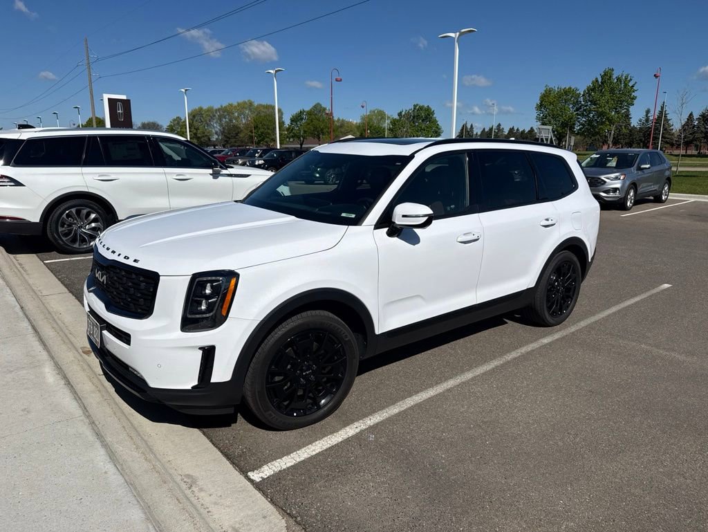 Used 2022 Kia Telluride SX w/ SX Prestige Package AWD/4WD image 4