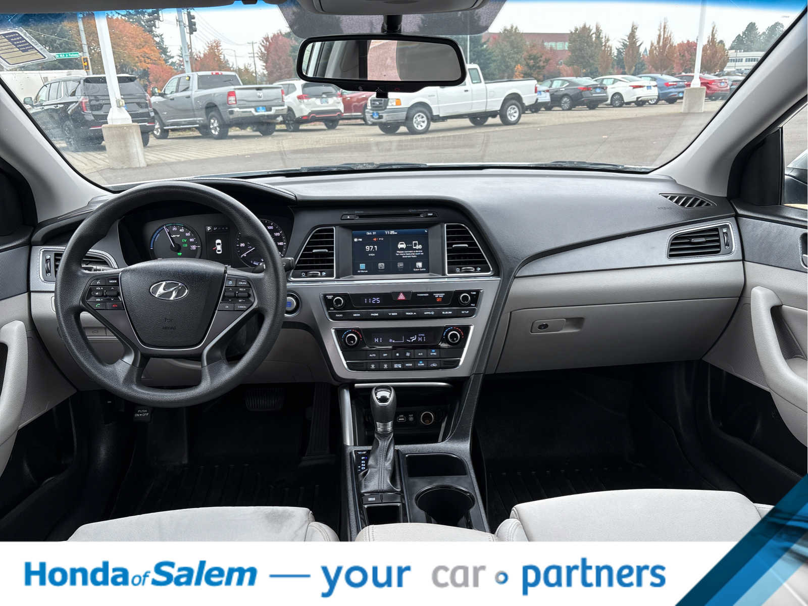 Used 2017 Hyundai Sonata SE image 17