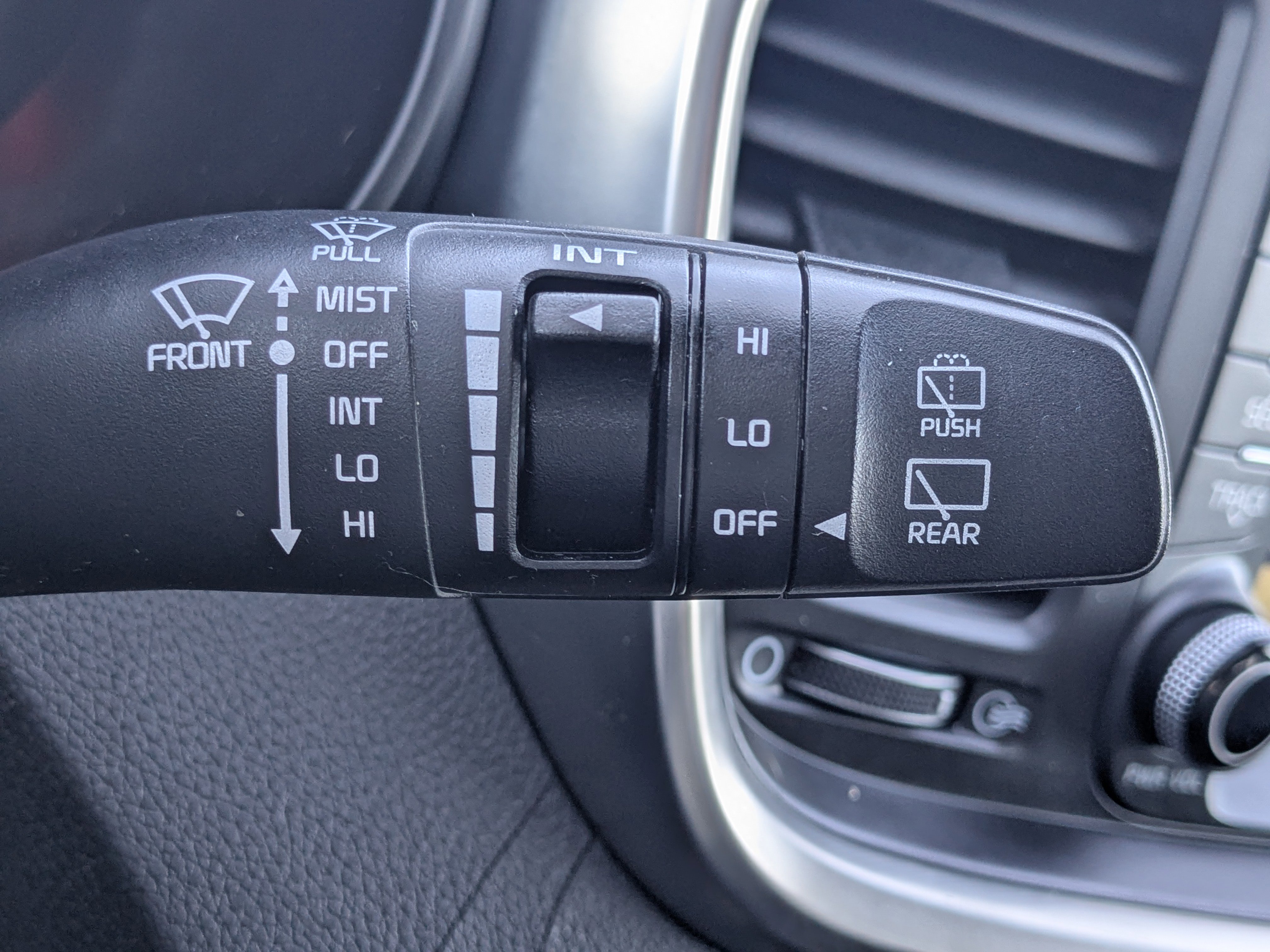 Used 2016 Kia Sorento SX w/ SXL Technology Package image 37