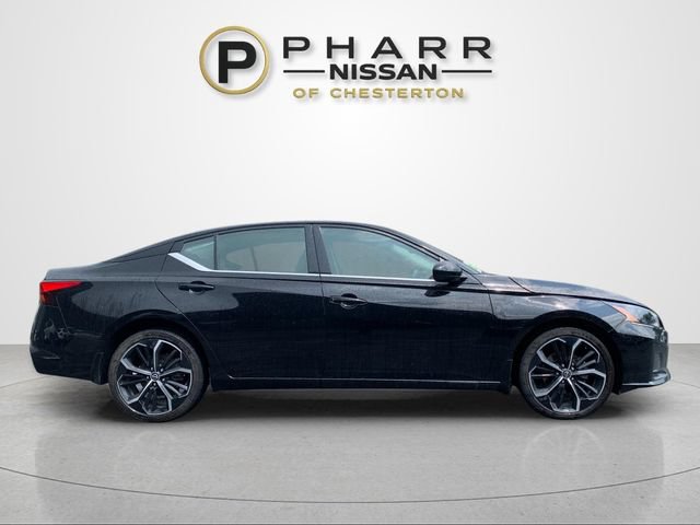 Used 2023 Nissan Altima 2.5 SR w/ SR Premium Package AWD/4WD image 6