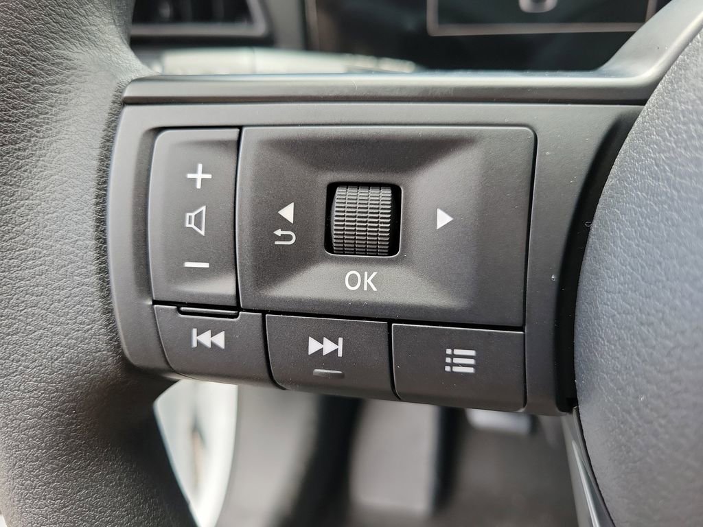 New 2026 Nissan Kicks SV image 24