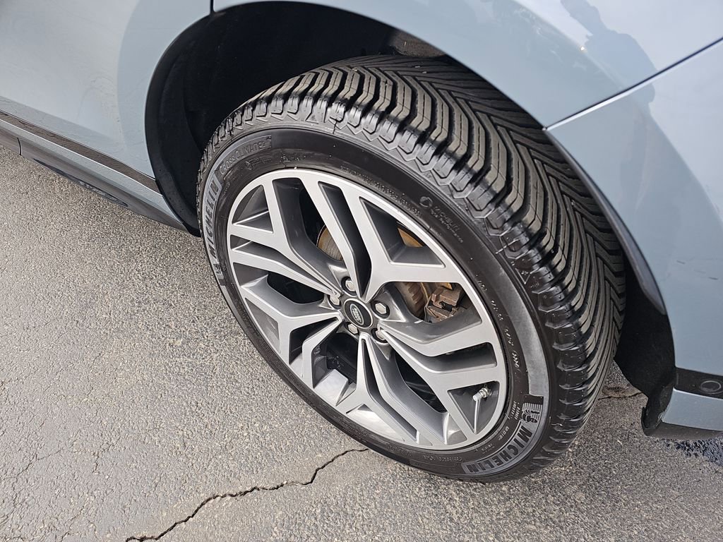 Used 2020 Land Rover Range Rover Evoque First Edition image 23