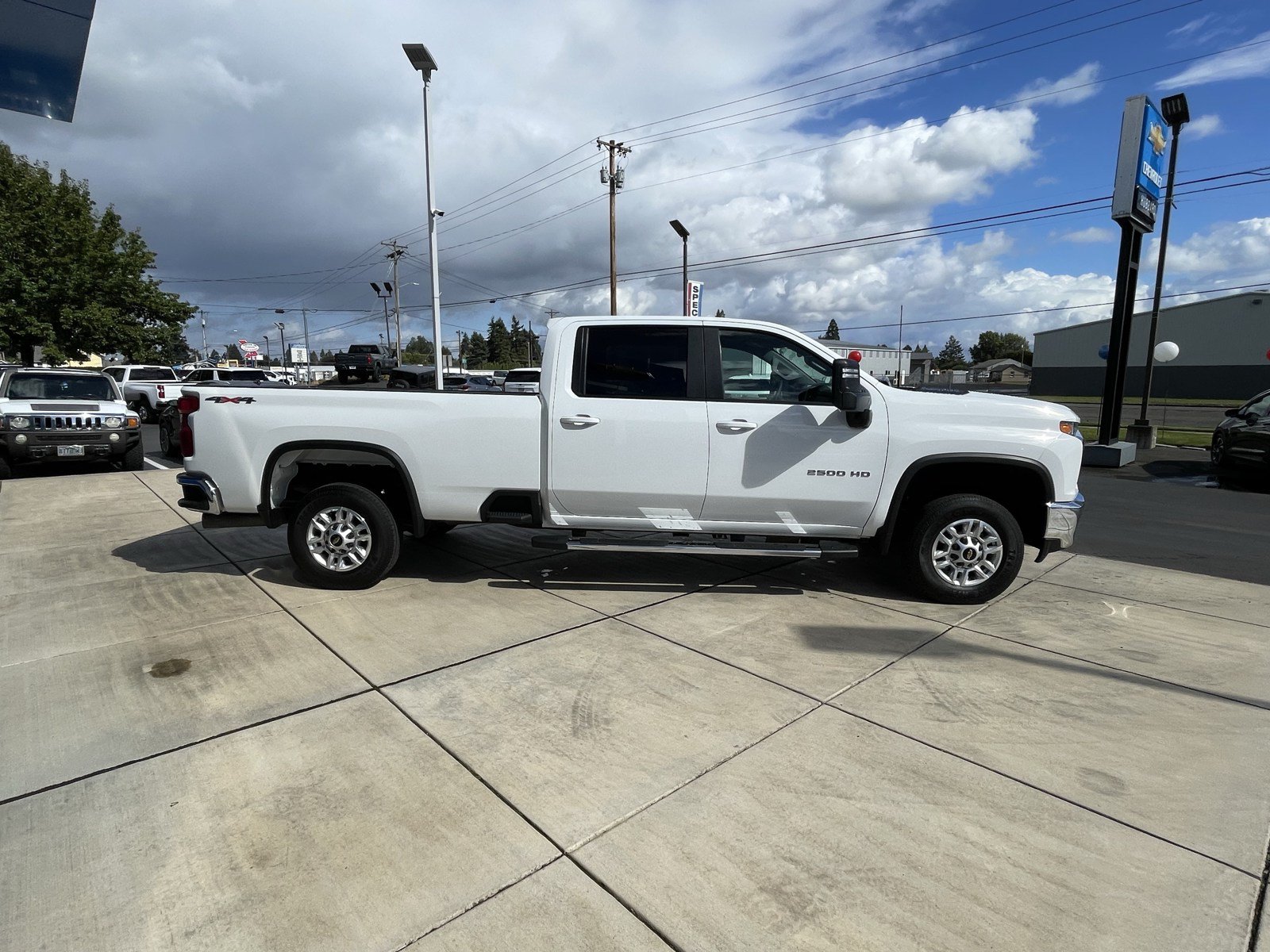 Used 2023 Chevrolet Silverado 2500 LT AWD/4WD image 6