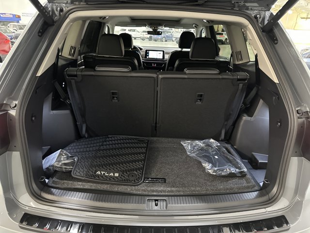 New 2026 Volkswagen Atlas SEL Premium R-Line image 12