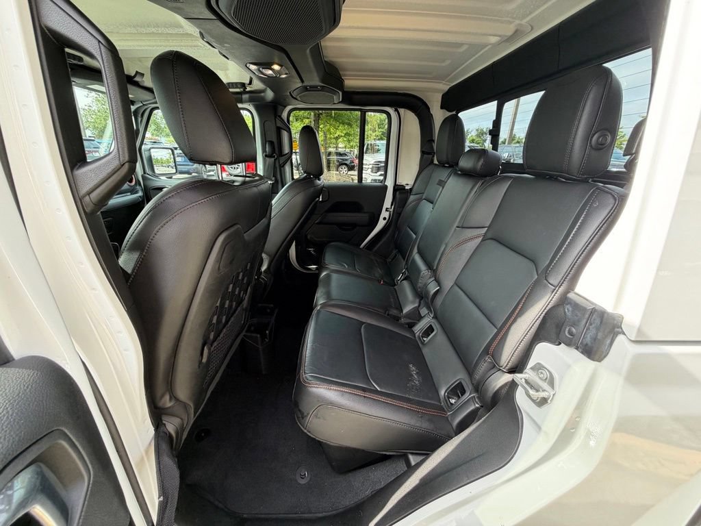 Used 2023 Jeep Gladiator Mojave w/ Safety Group AWD/4WD image 19