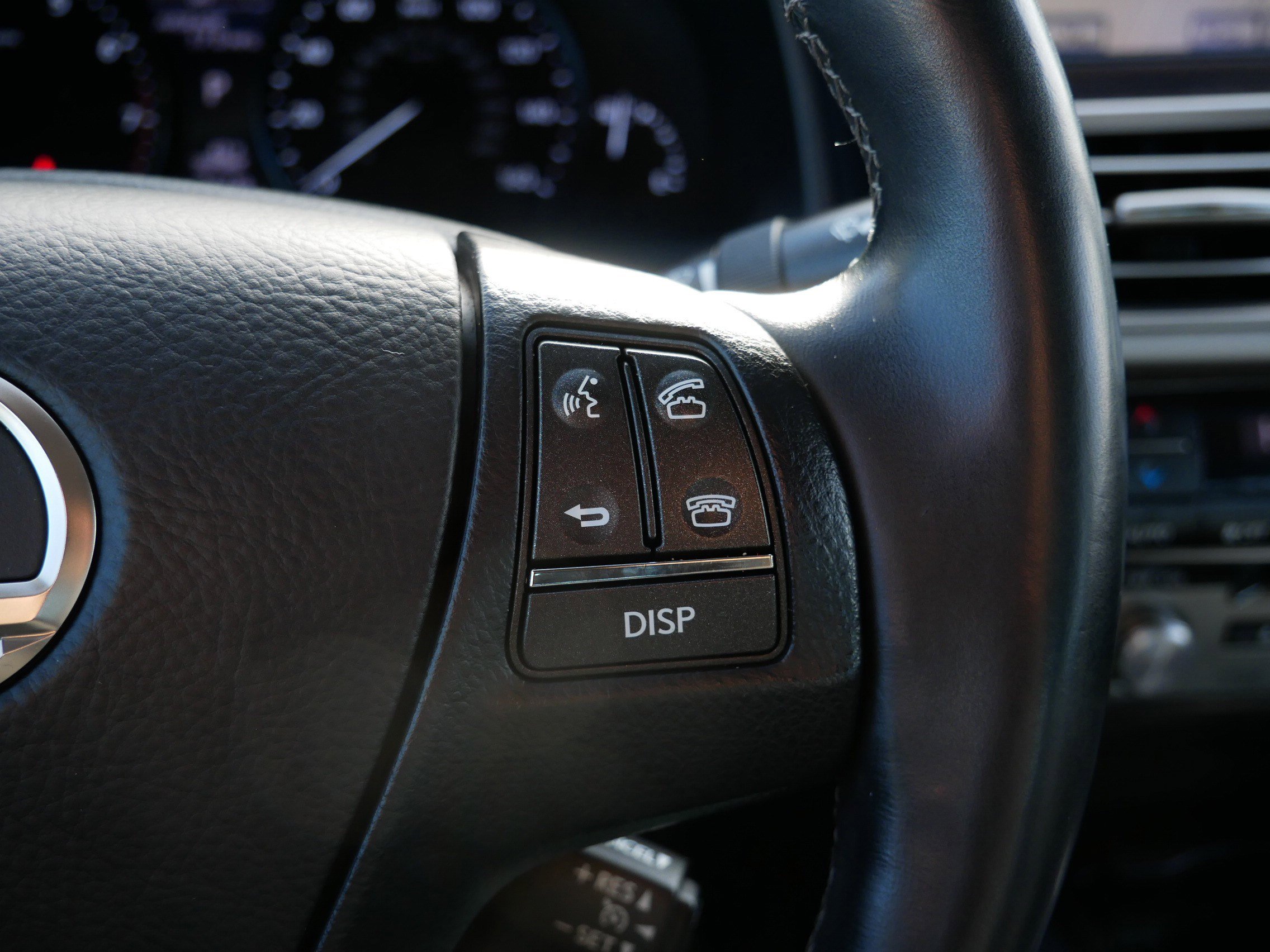 Used 2014 Lexus LS 460 AWD image 30