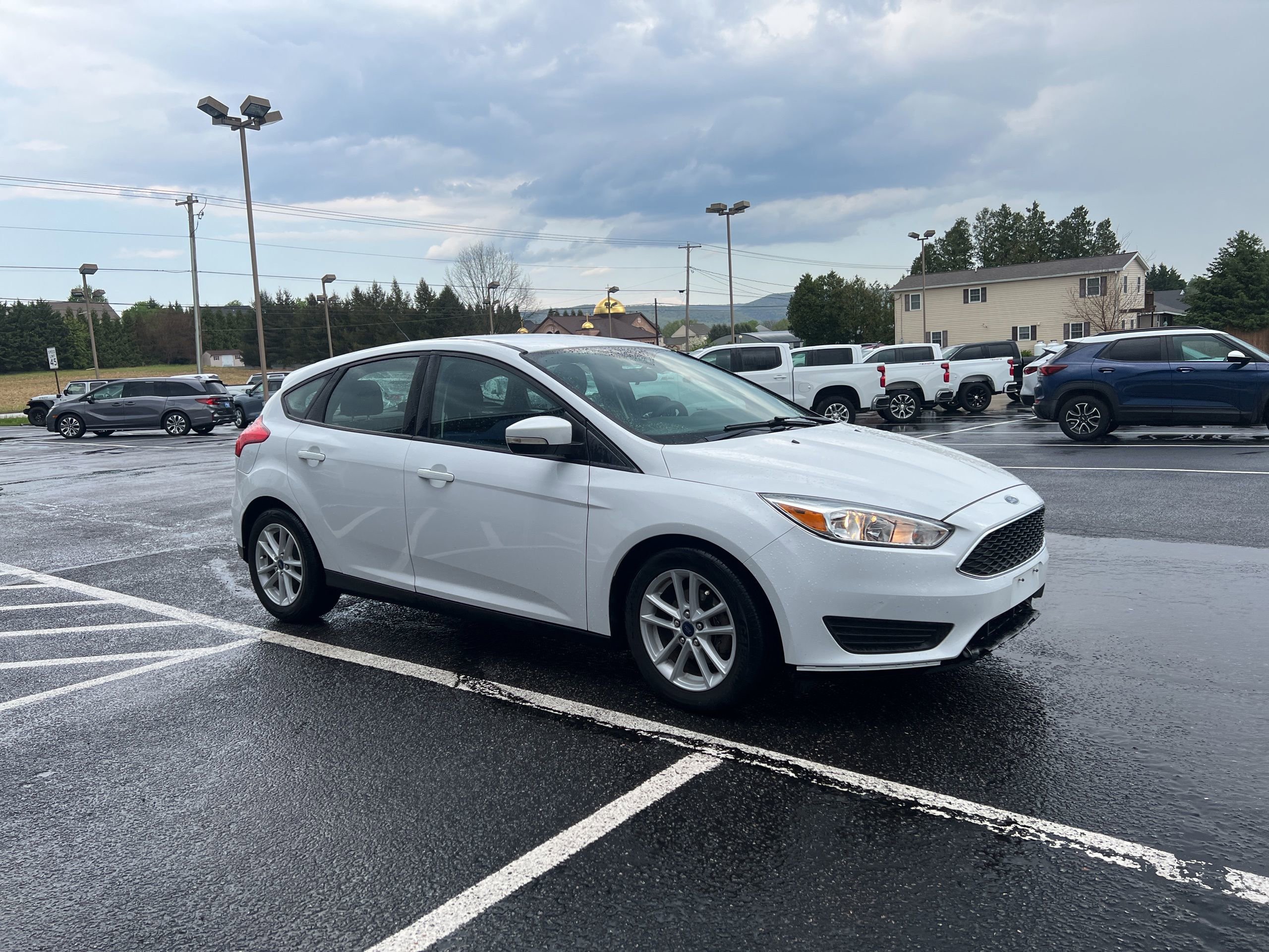 Used 2017 Ford Focus SE FWD image 8