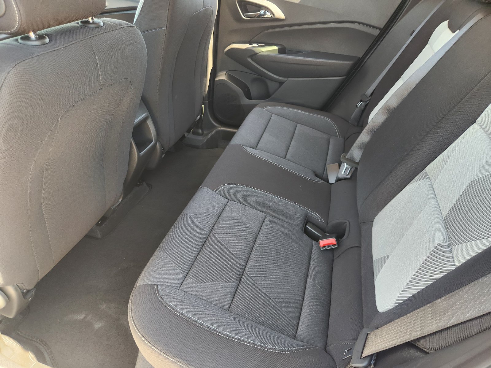 New 2026 Chevrolet Trax LS w/ LS Convenience Package FWD image 24