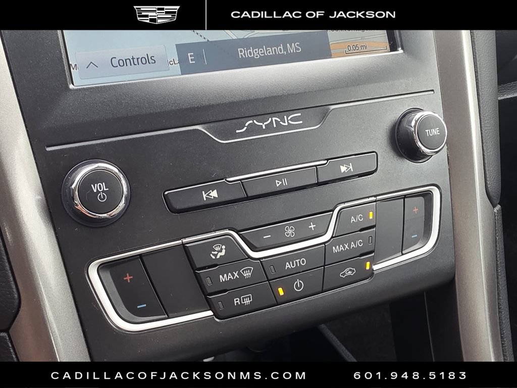 Certified 2024 Cadillac XT5 Premium Luxury AWD/4WD image 13
