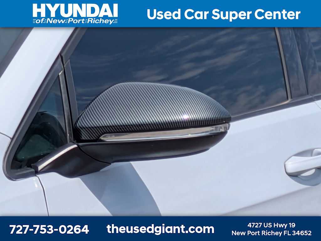Used 2019 Volkswagen GTI SE FWD image 11